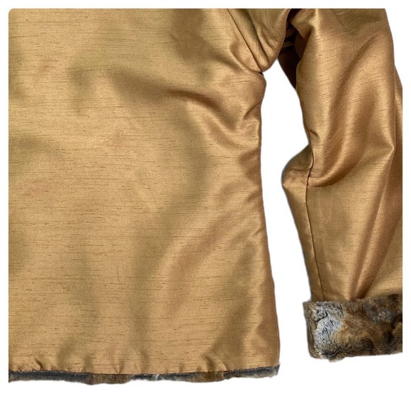 Boutique - Reversible Shantung Taffeta Brilliant Gold Ultra-Soft Faux Fur Coat M - Picture 14 of 16